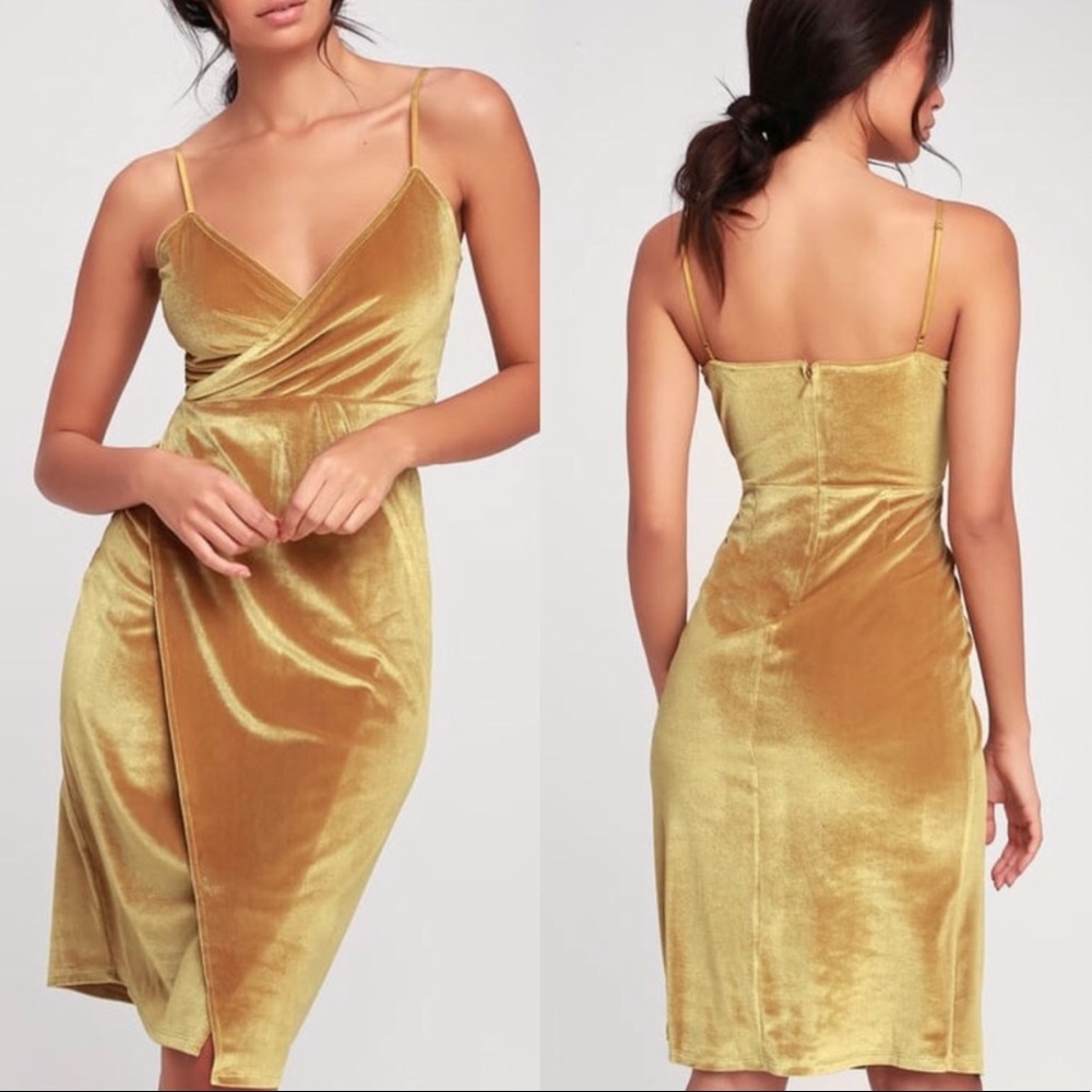 Lulus brand new velvet dress